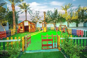 Falcon Hills Hotel
