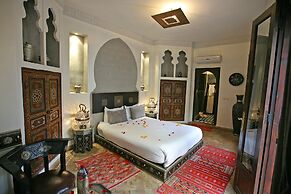 Riad La Porte Rouge By La Siredrah