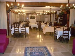 Hotel Dujany