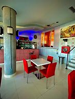Hotel Sacramora