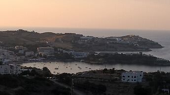 Bellevue Village