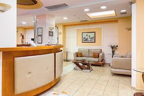 Faros 2 Hotel