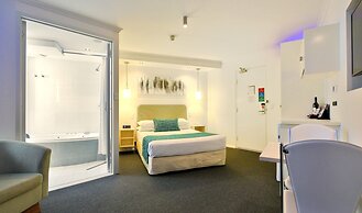 Atlantic Tower Motor Inn