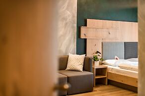 Hotel KRONE - eat, drink, stay