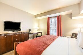 Hotel Universel