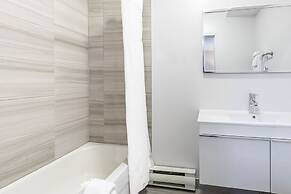 Hotel Universel