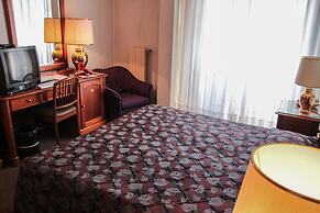 Garden Hotel
