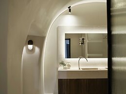 Andronis Luxury Suites