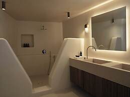 Andronis Luxury Suites