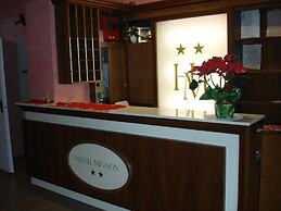 Hotel Mignon