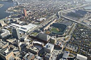 Hilton Baltimore Inner Harbor