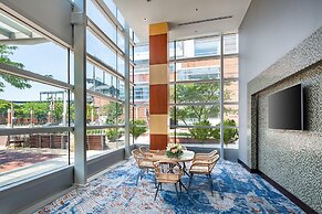 Hilton Baltimore Inner Harbor