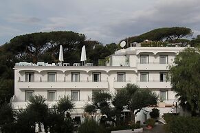 Hotel Marad