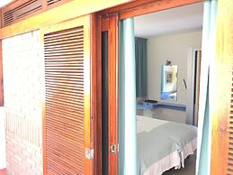 Apartamentos El Paseo
