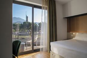 Astoria Resort