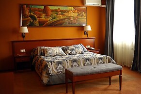 Aurora Hotel