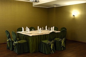 Aurora Hotel
