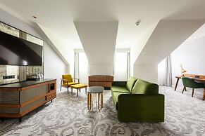 Hotel Saski Krakow, Curio Collection by Hilton