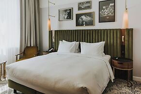 Hotel Saski Krakow, Curio Collection by Hilton