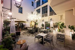 Hotel Saski Krakow, Curio Collection by Hilton