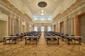 Hotel Saski Krakow, Curio Collection by Hilton