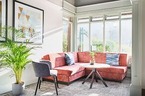 Holiday Inn Reading West by IHG