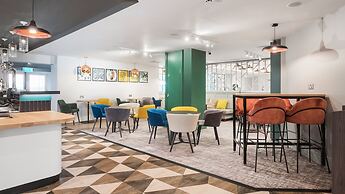 Holiday Inn Reading West by IHG