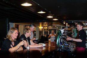 Brown Trout Golf & Country Inn