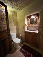 Kismet Cave House