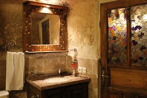 Kismet Cave House