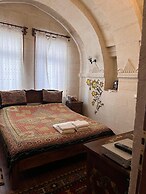 Kismet Cave House