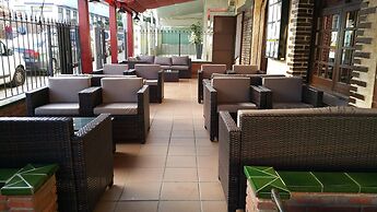 Safari Hotel