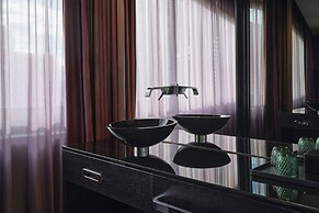 Roomers Frankfurt Central, Autograph Collection