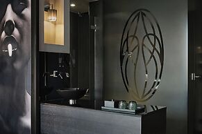 Roomers Frankfurt Central, Autograph Collection