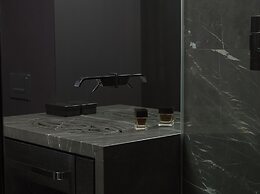 Roomers Frankfurt Central, Autograph Collection