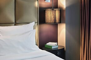 Roomers Frankfurt Central, Autograph Collection