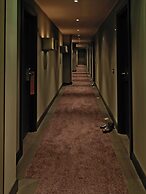 Roomers Frankfurt Central, Autograph Collection