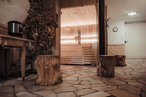 Alphotel Stocker