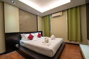 Peach Blossom Resort