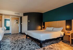 B&B HOTEL Maubeuge Gare