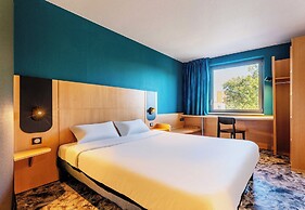 B&B HOTEL Maubeuge Gare