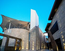 Tribe Hotel