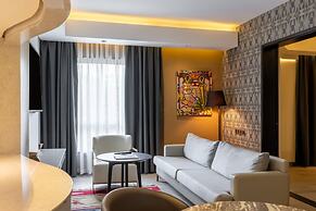 Tribe Hotel