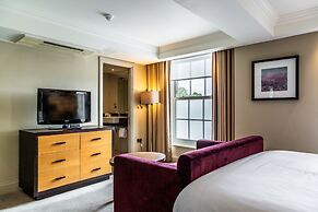 The Lensbury Resort