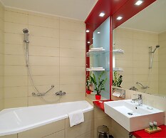 Promenade Hotel by Mellow Mood Hotels