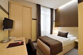 Promenade Hotel by Mellow Mood Hotels