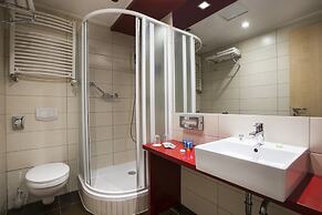 Promenade Hotel by Mellow Mood Hotels