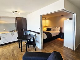 Sea Spray Suites