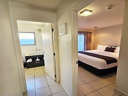 Sea Spray Suites