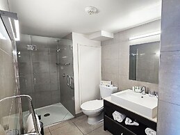 Sea Spray Suites
